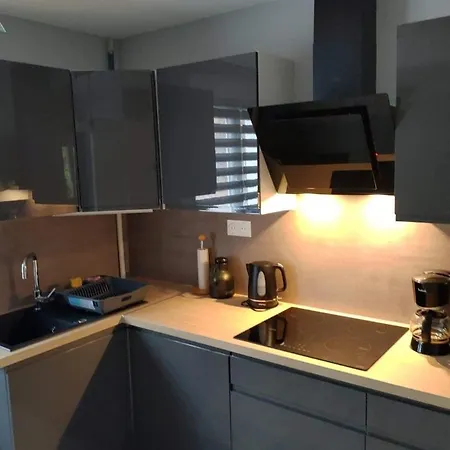 Rdc Au Coteau Des Xettes *