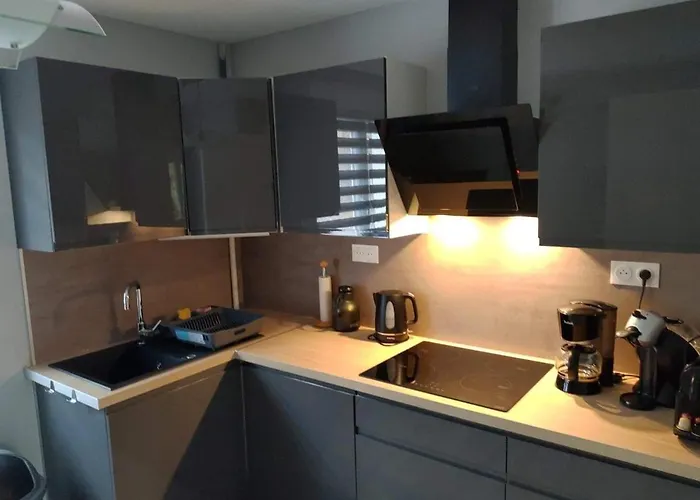 Rdc Au Coteau Des Xettes *